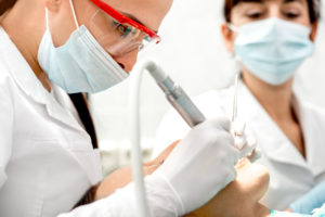 Professionelle Zahnreinigung Behandlung
